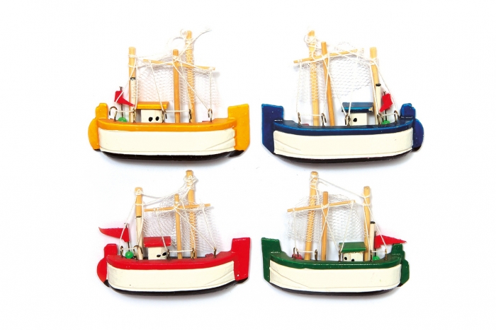 Wooden Trawler Magnet 